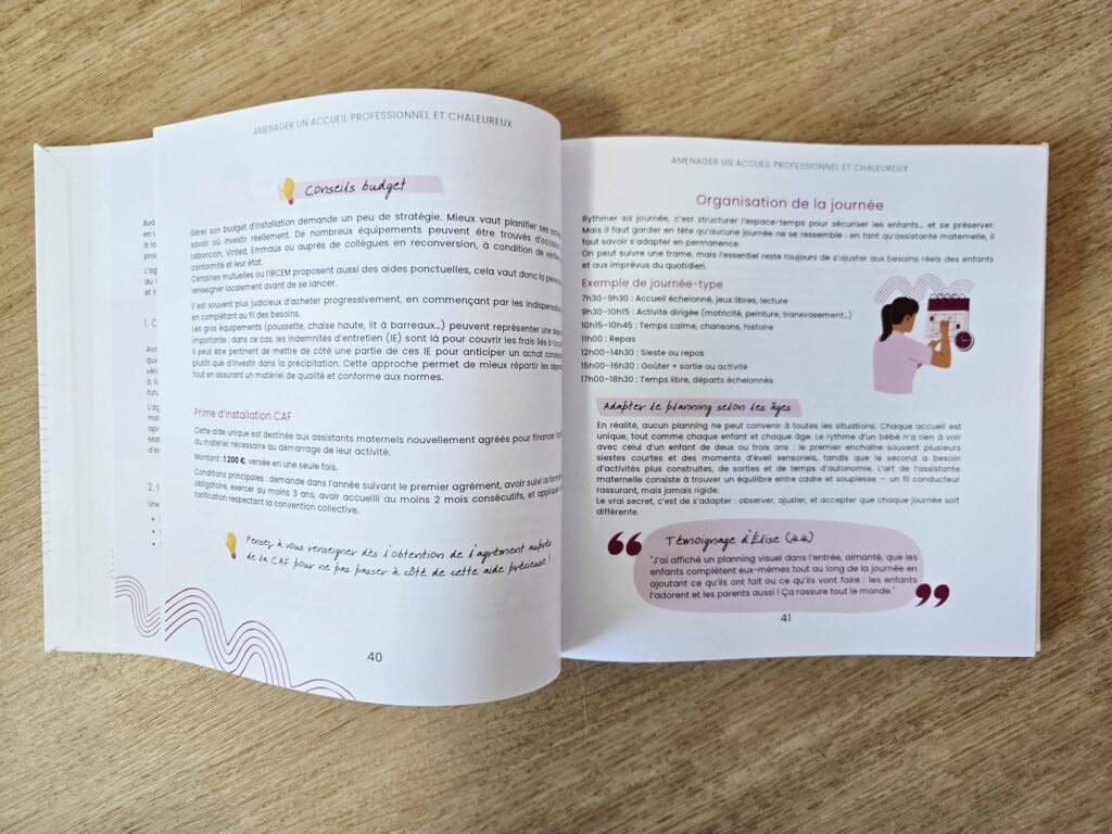 Photo du livre rigide premium Le Grand Guide de l’Assistante Maternelle ouvert sur les pages 40 et 41, posée sur une table en bois.