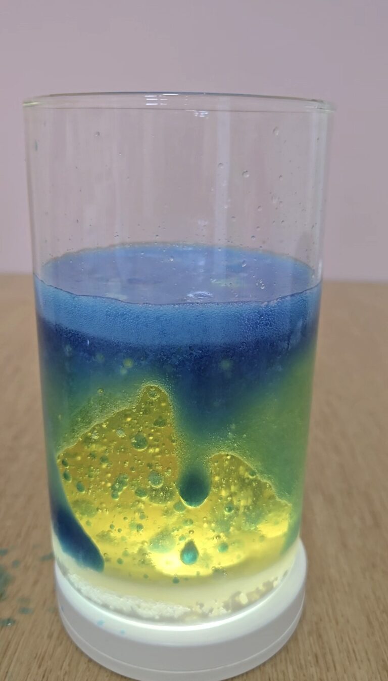 Lampe à lave maison : expérience scientifique pour enfant 21