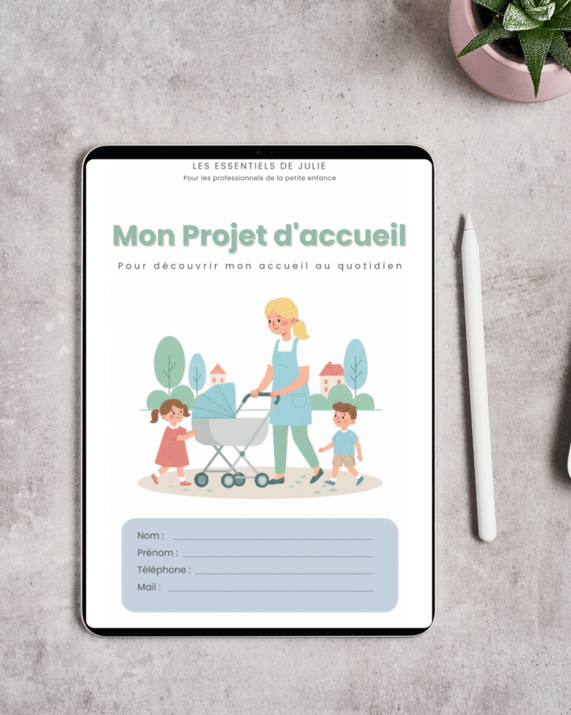Projet d’accueil pour assistante maternelle en version PDF affiché sur une tablette